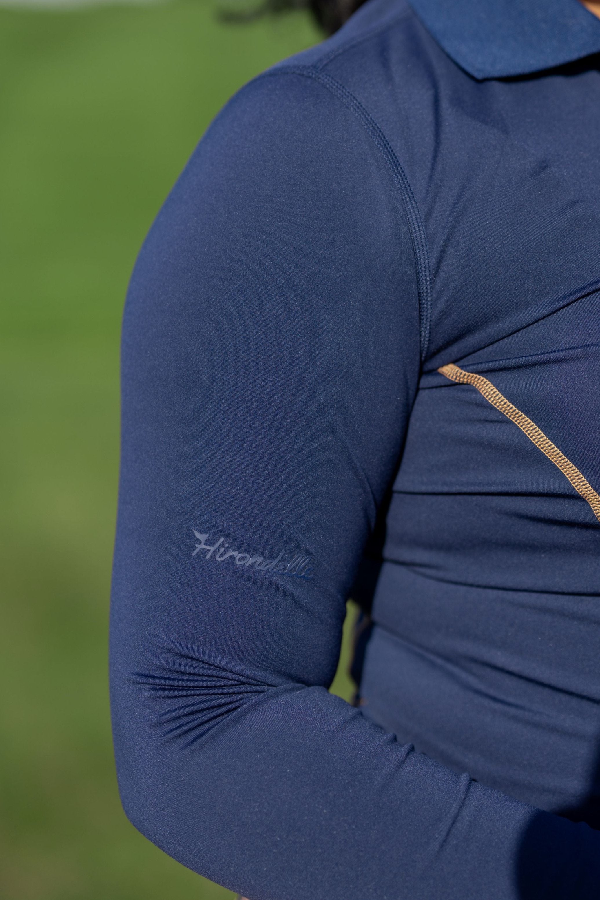 Hirondelle ImPak Long-sleeve Polo in blue close up